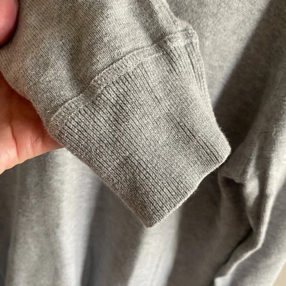 The Rail Sweater Mens L Gray V Neck 3 Button Preppy Academia Cotton‎